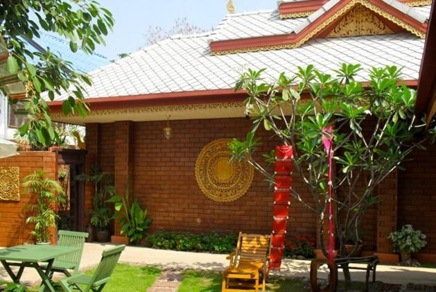 Irawadee Resort Mae Sot Exteriör bild