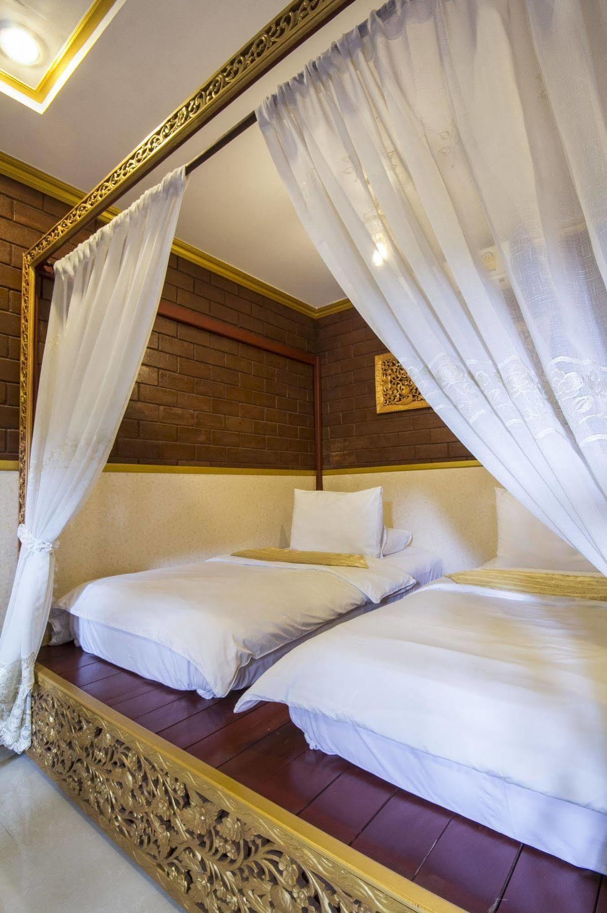 Irawadee Resort Mae Sot Exteriör bild