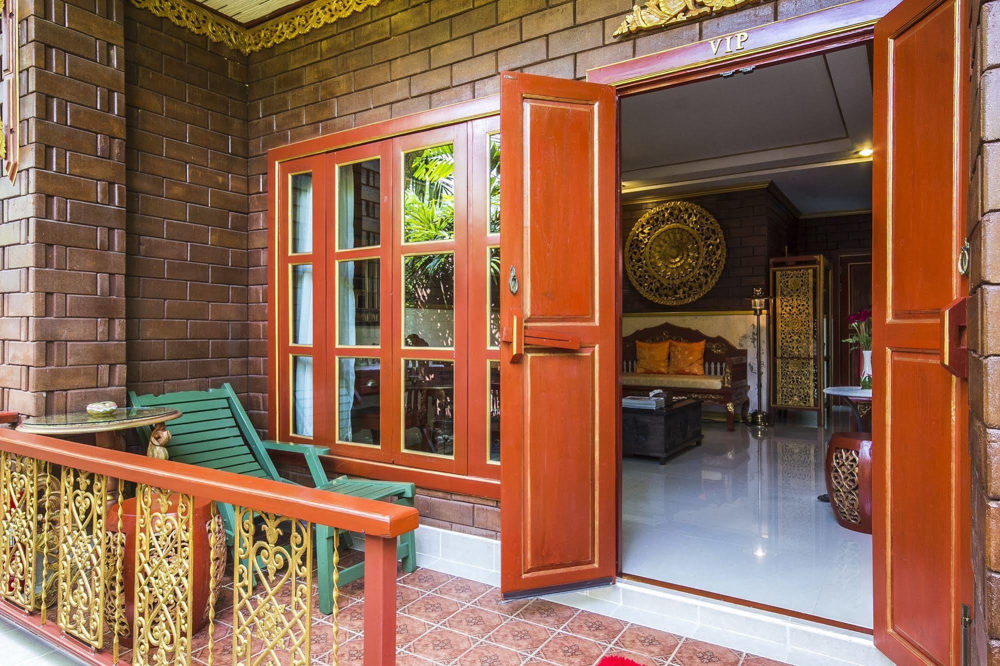 Irawadee Resort Mae Sot Exteriör bild