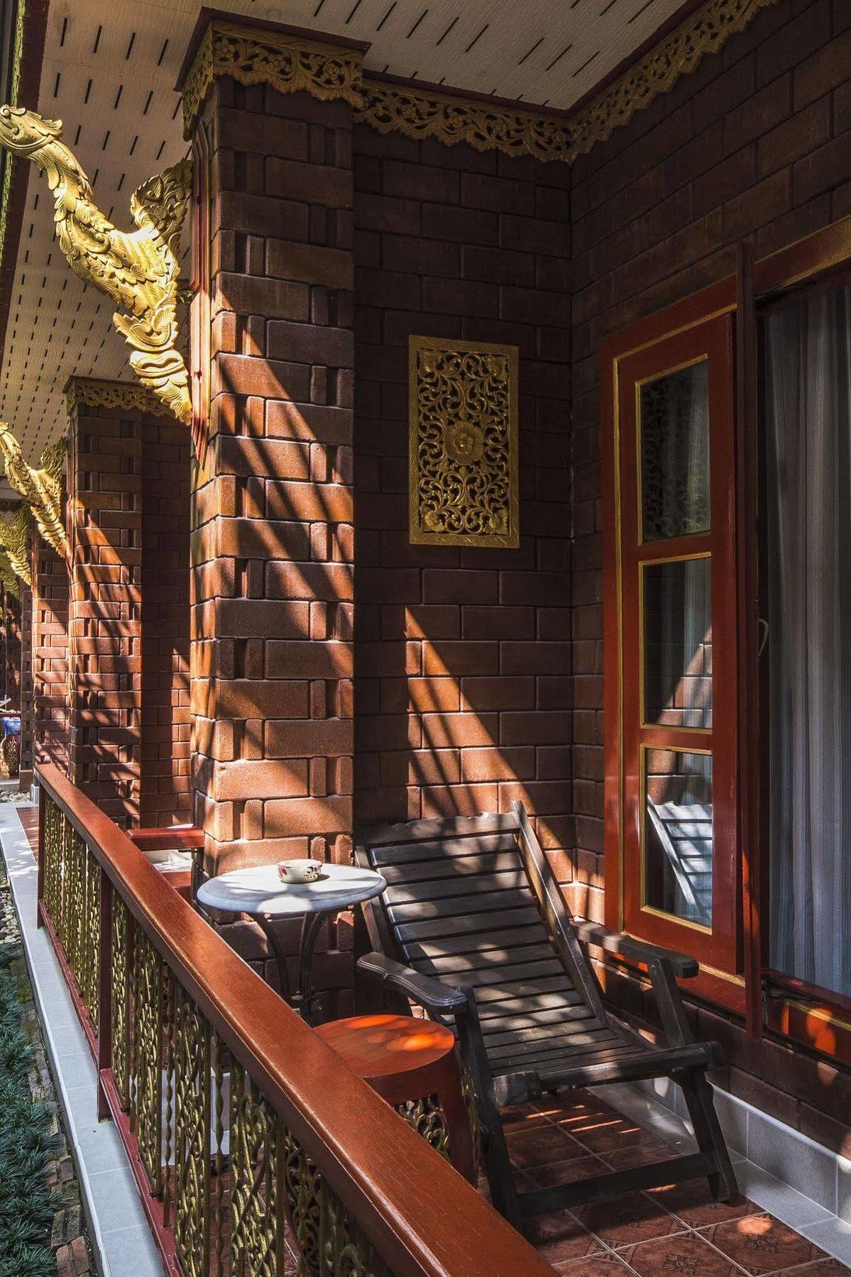 Irawadee Resort Mae Sot Exteriör bild